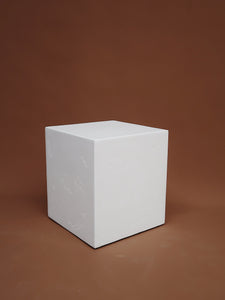 Mano Side Table in Natural White